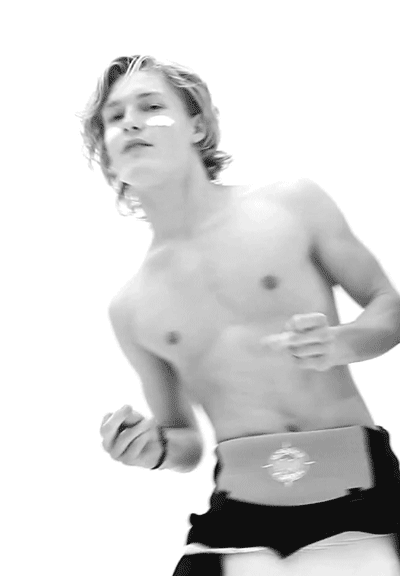 LA-DANSE-DE-SAMMY-CASE.gif
