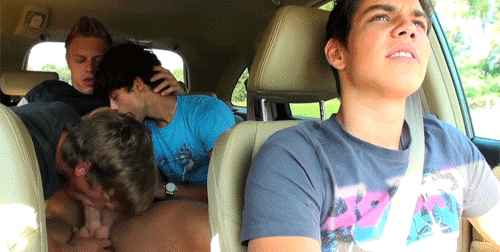 tumblr_m7hi6mYcdR1qbxmpdo1_500.gif