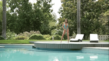 Deshabille-Toi-06-01.gif