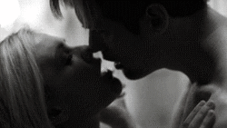 tumblr_np0qx24x4e1tezjkso4_250.gif
