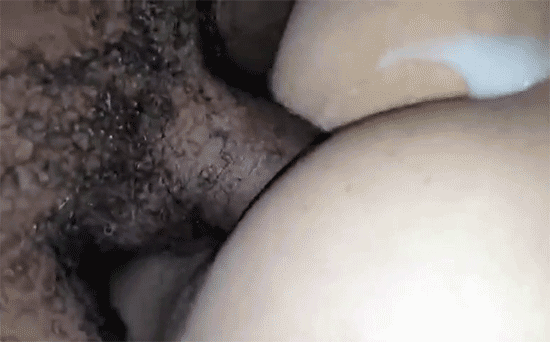 Two-Bottoms-Take-BBC-Gay-Amateur-Porn-Video-88---x-copie-1.gif