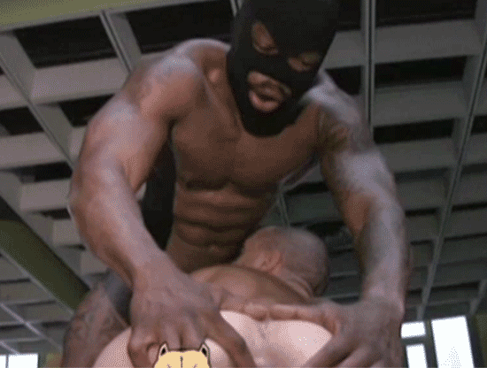Une-longue-bite-de-black-large-du-tres-gros-calibre-TT.gif