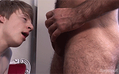 tumblr_nnfnlkB5yM1sn0506o4_250.gif